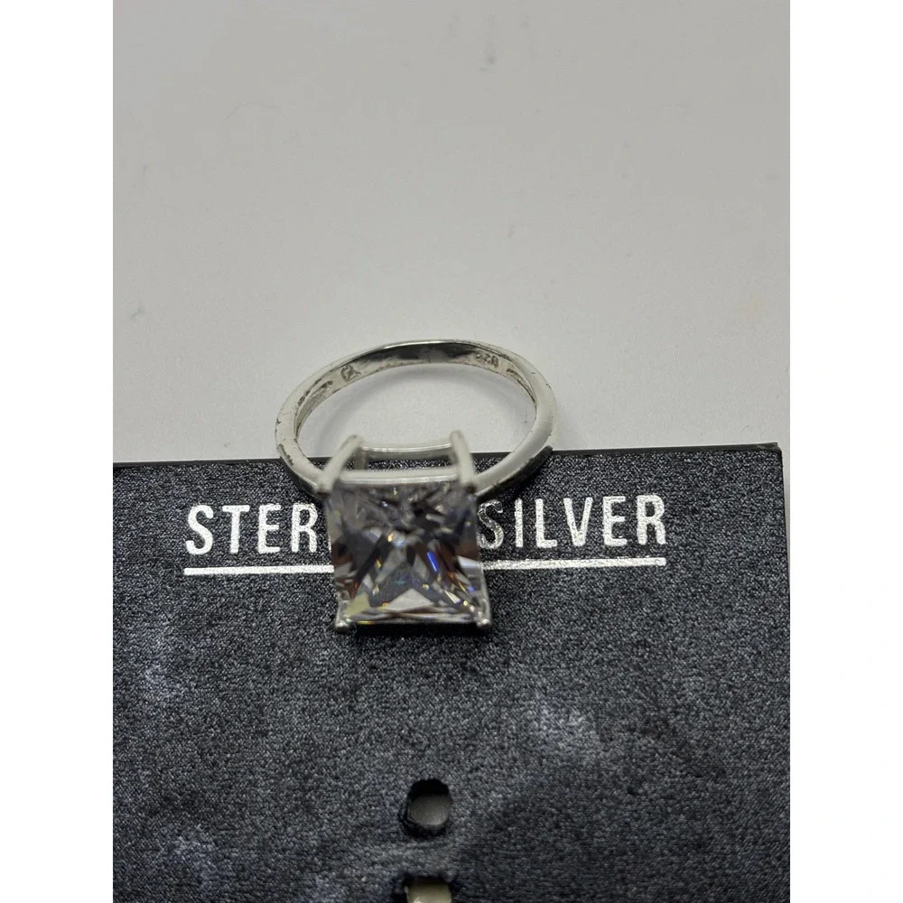 Unbranded sterling silver